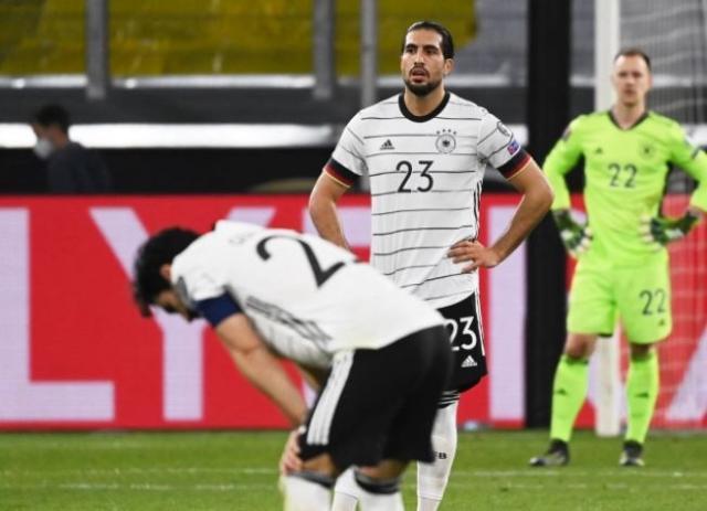 华体会APP-变阵三后卫=场面失控 欧洲杯将至勒夫如何应对？